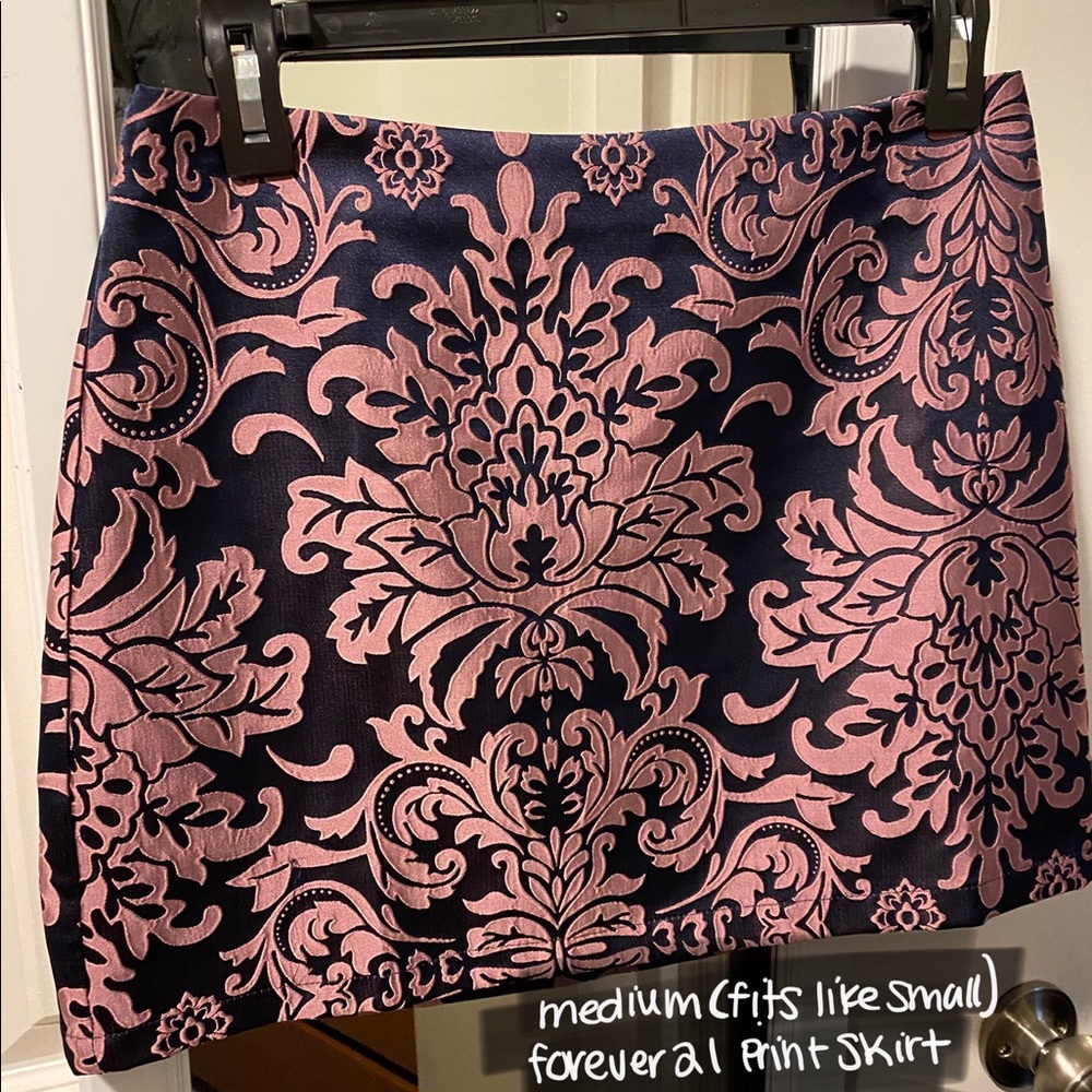 Medium forever 21 floral skirt